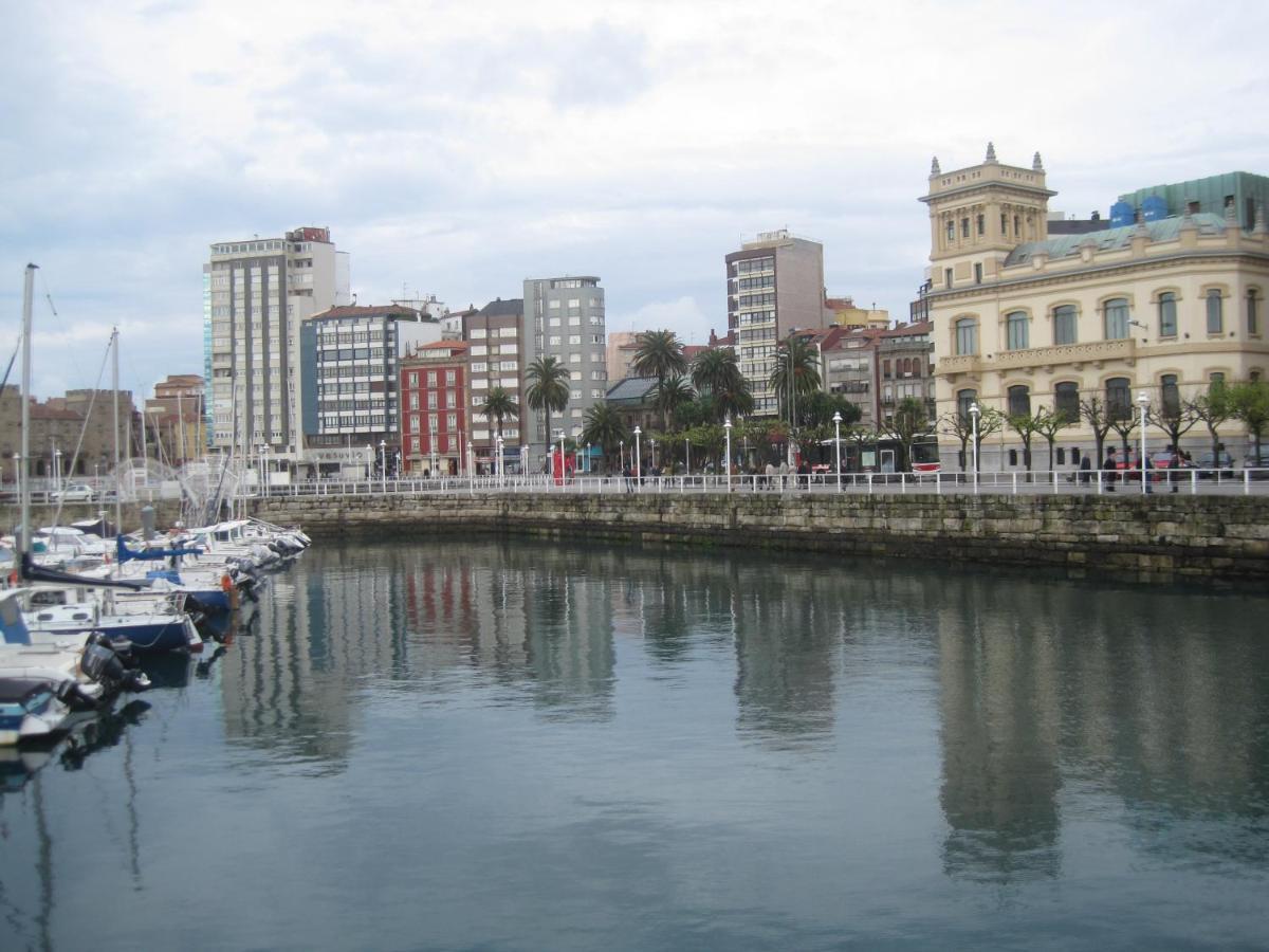 ヒホンPuerto Deportivo Centro - Wifiアパートメント エクステリア 写真